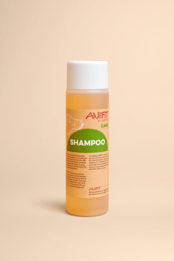 Flacone di shampoo per cani